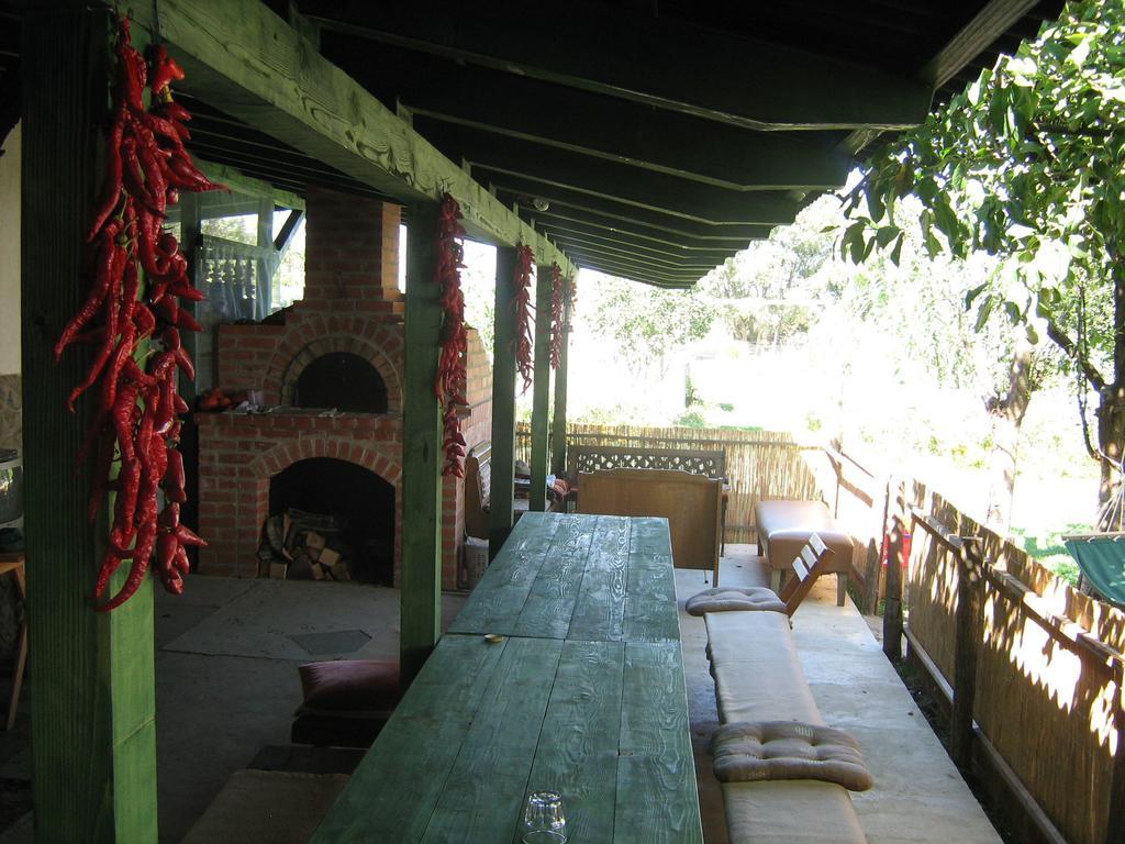 Farm Stay Lackovic Bilje ภายนอก รูปภาพ